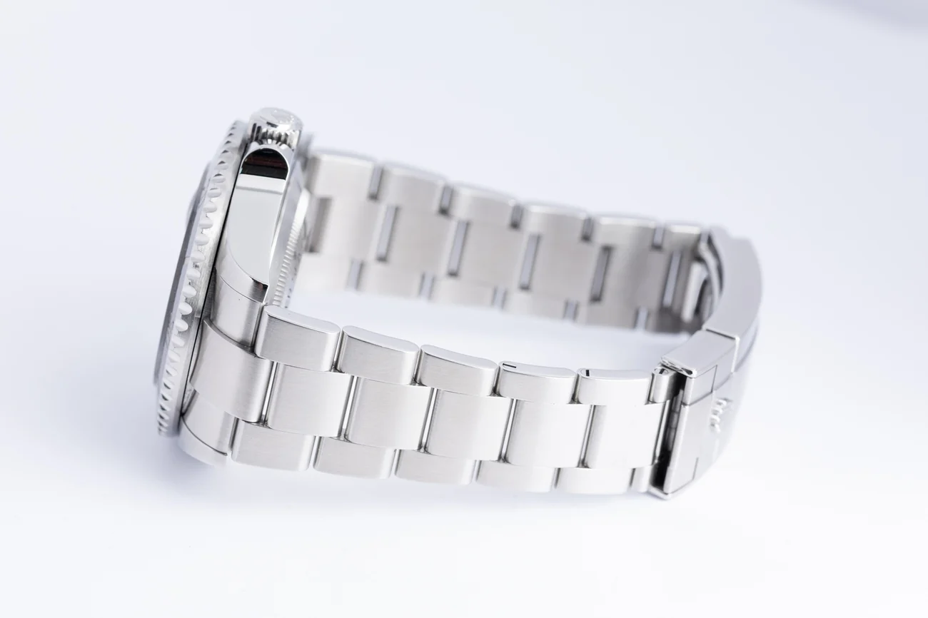 Rolex Sea-Dweller – Ref. 126600, Sehr gut – 5/10