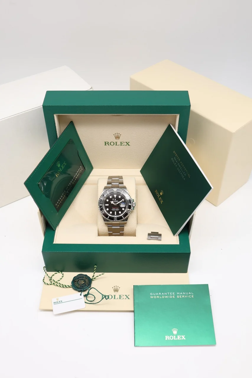 Rolex Sea-Dweller – Ref. 126600, Sehr gut – 9/10