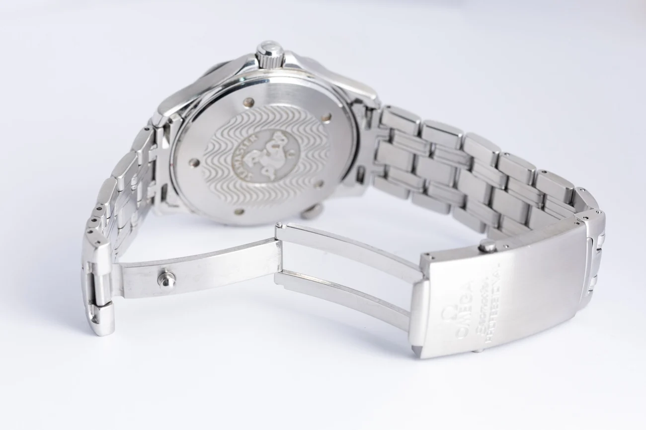 Omega Seamaster Diver 300M – Ref. 25418000, Sehr gut – 8/9