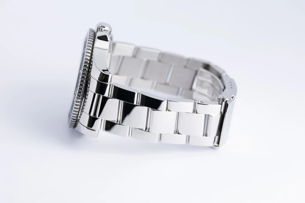 Breitling Superocean – Ref. A17365, very good – 5/10