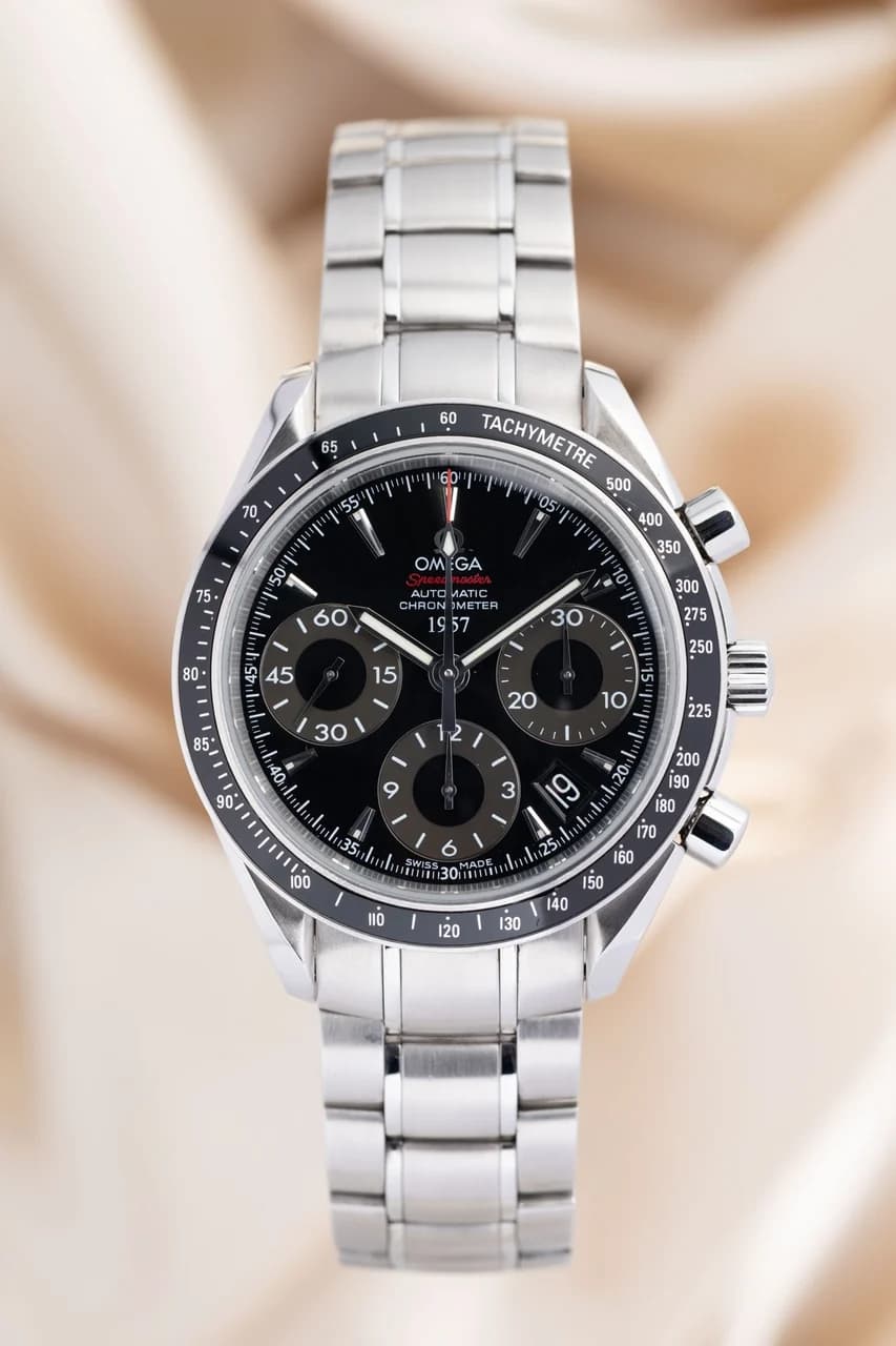 Omega Speedmaster – Ref. 32330404001001, Sehr gut