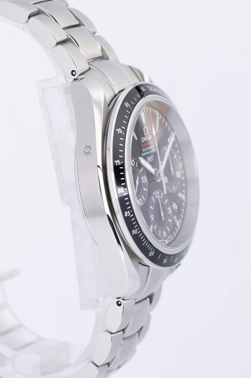 Omega Speedmaster – Ref. 32330404001001, Sehr gut – 4/10