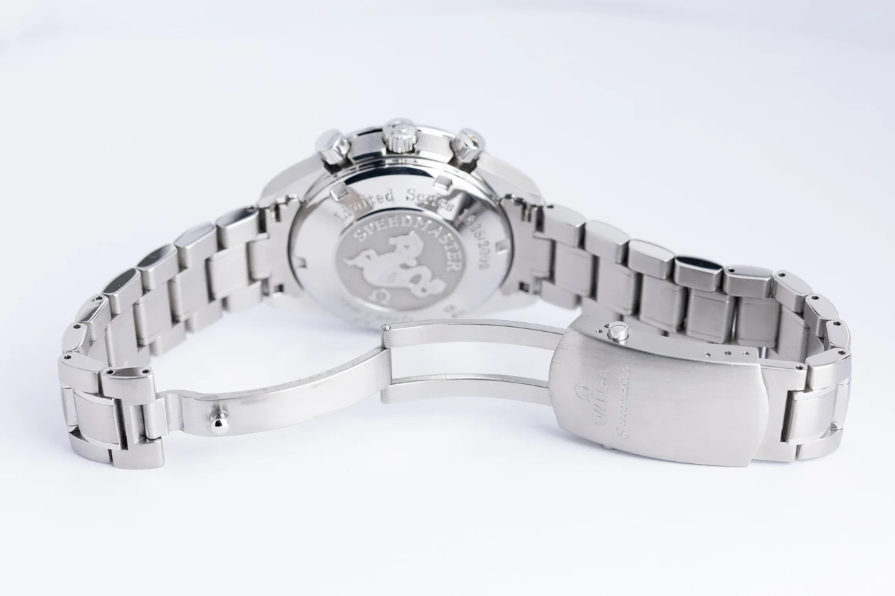 Omega Speedmaster – Ref. 32330404001001, Sehr gut – 10/10
