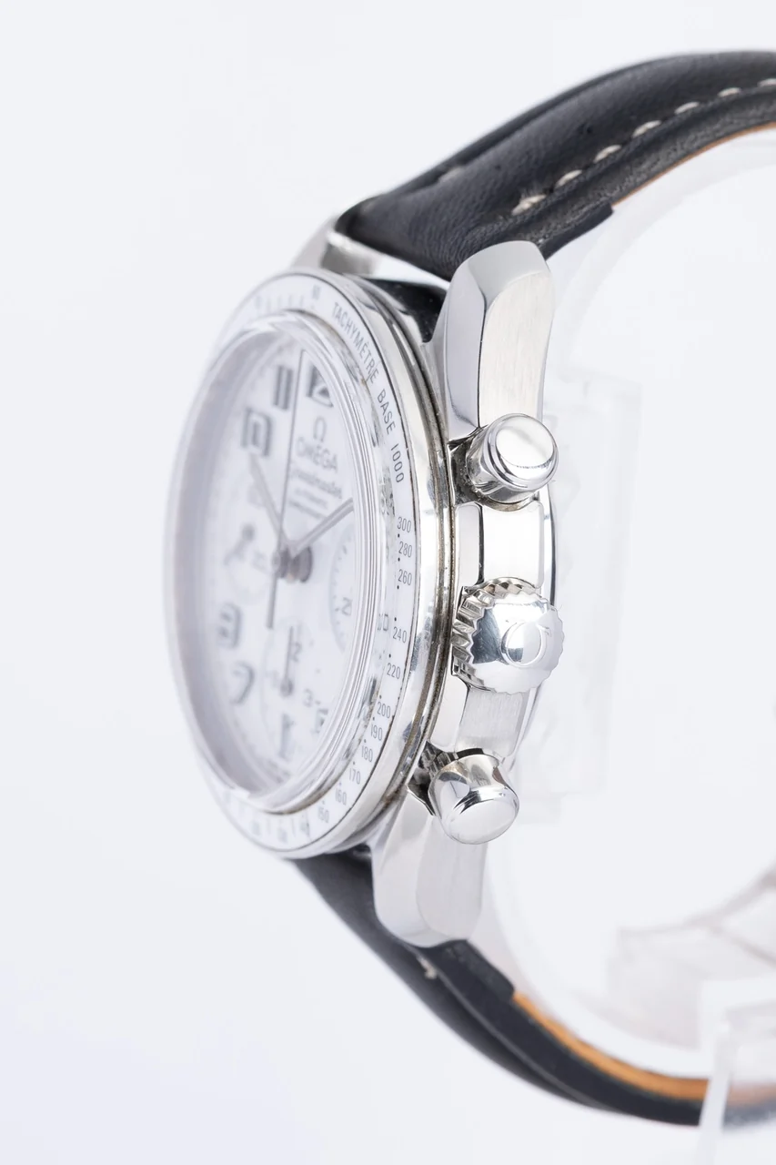 Omega Speedmaster – Ref. 32433384004001, Sehr gut – 8/9