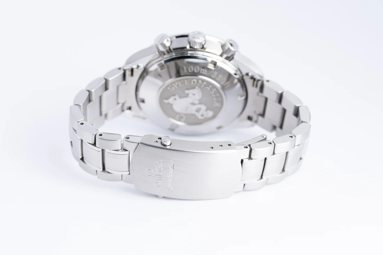 Omega Speedmaster – Ref. 32205000, Sehr gut – 8/10