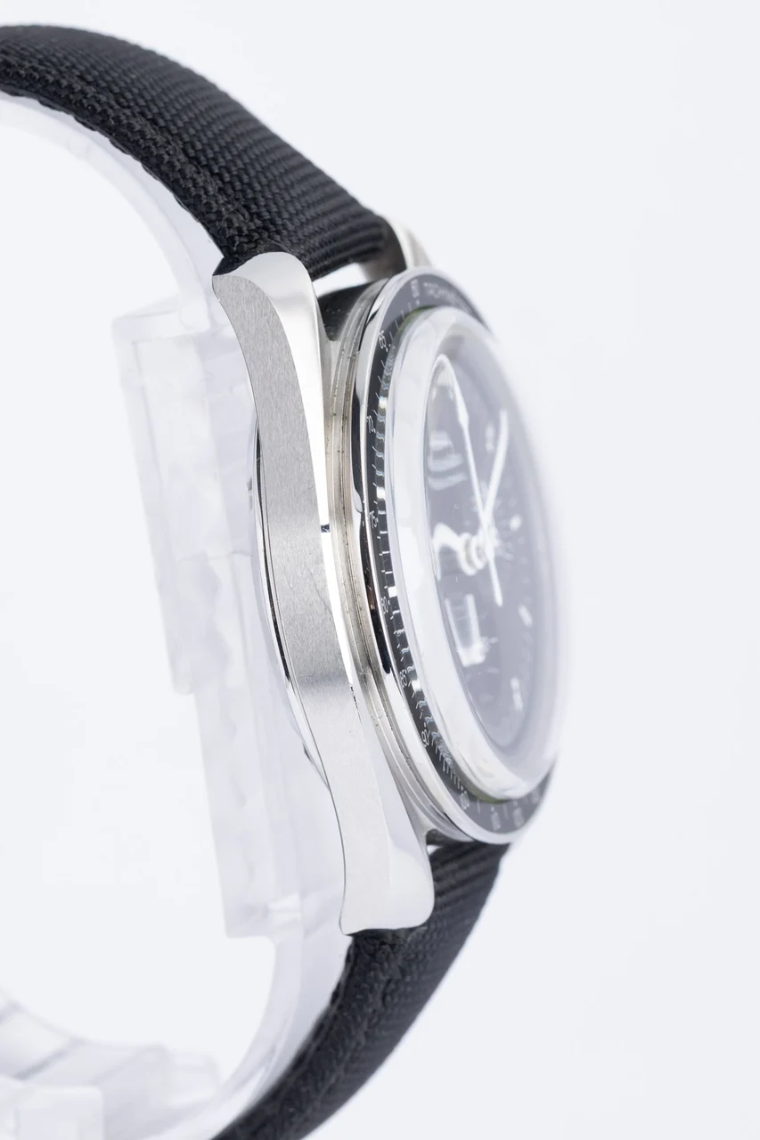 Omega Moonwatch – Ref. 31032425001001, very good – 5/10