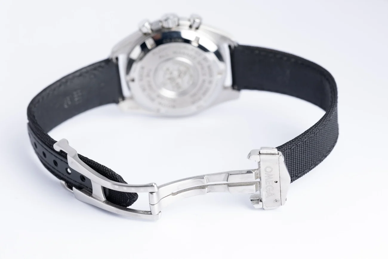 Omega Moonwatch – Ref. 31032425001001, very good – 8/10
