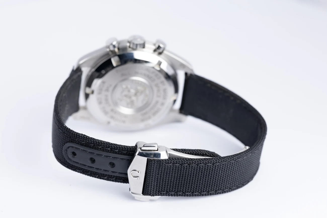 Omega Moonwatch – Ref. 31032425001001, very good – 9/10