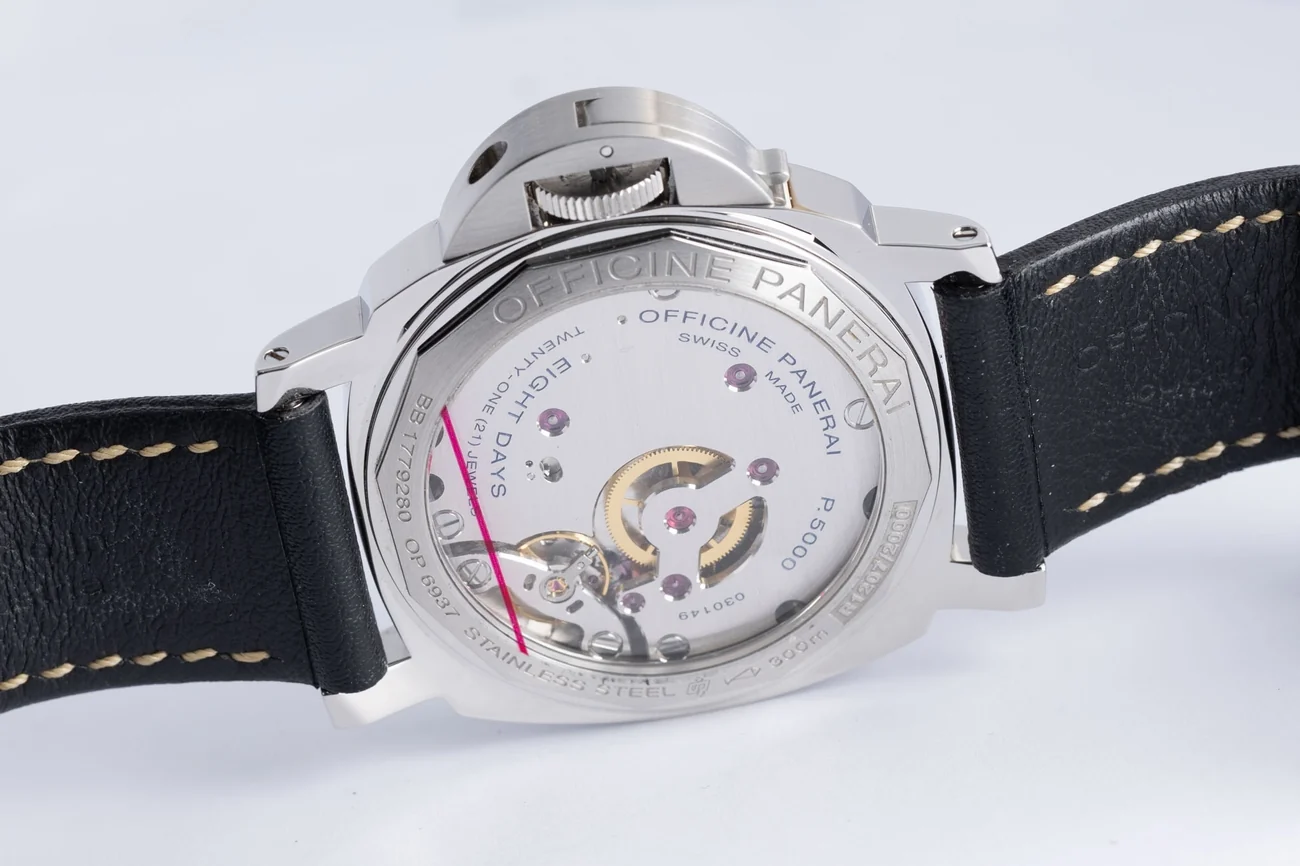 Panerai Luminor – Ref. PAM00560, very good – 2/10