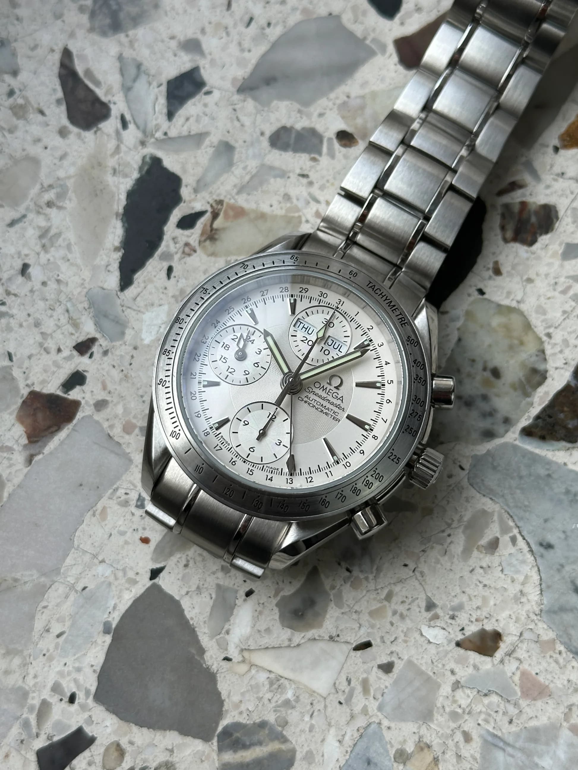 Omega Speedmaster – Ref. 3221.30, Sehr gut
