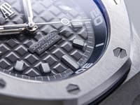 Audemars Piguet Offshore – Ref. 15720ST.OO.A009CA.01, very good – Image 2/10