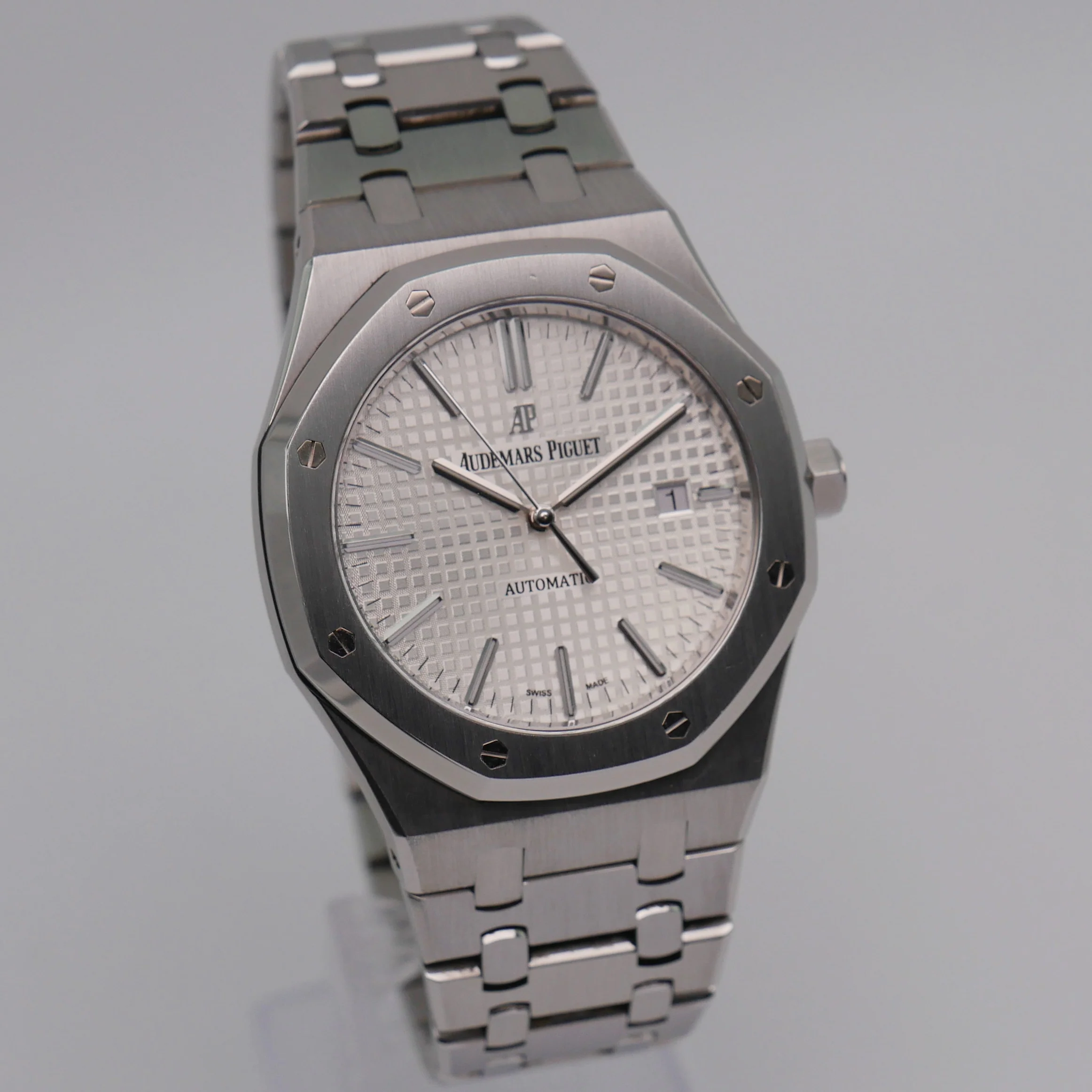 Audemars Piguet Royal Oak – Ref. 15400ST.OO.1220ST.02, Wie neu – 7/9