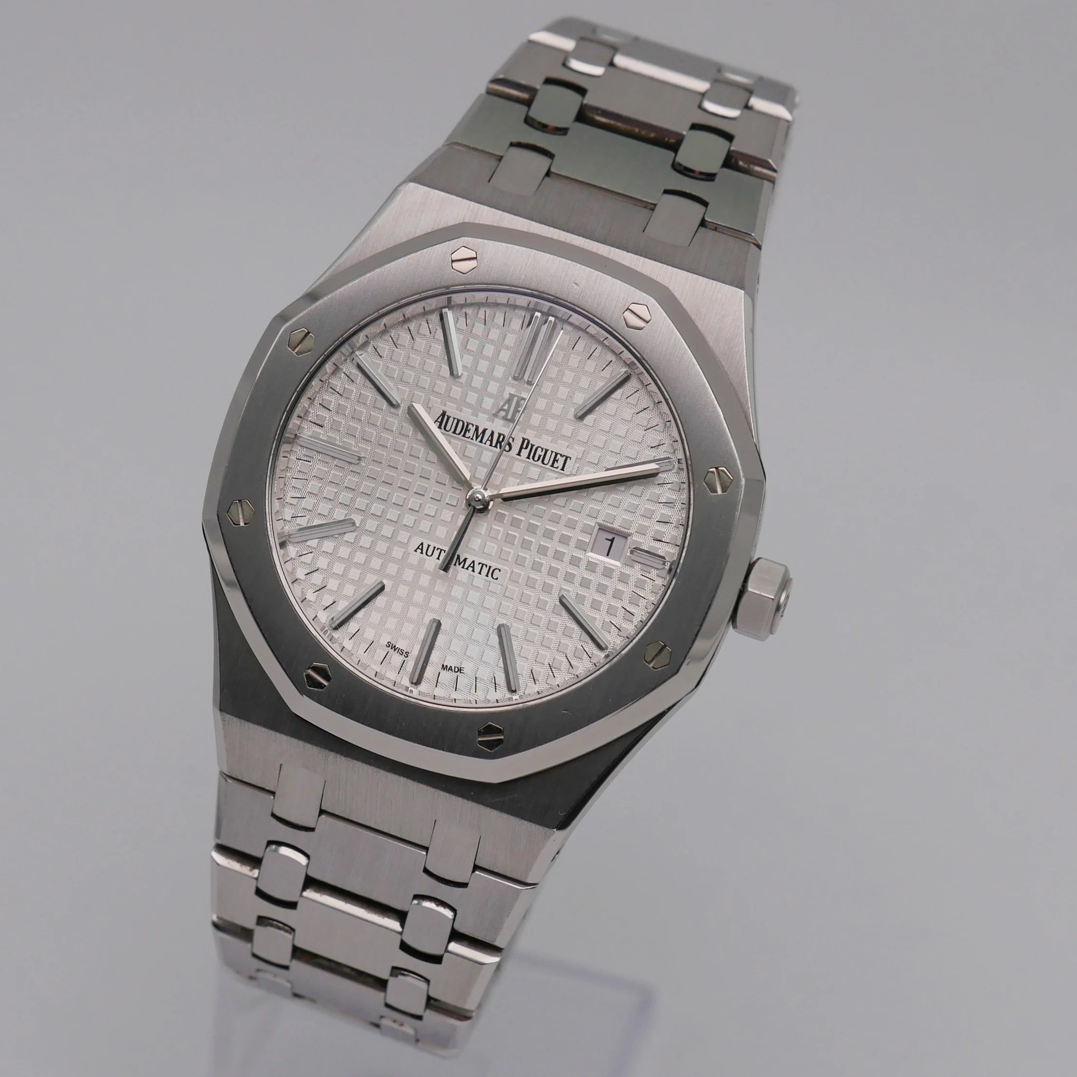 Audemars Piguet Royal Oak – Ref. 15400ST.OO.1220ST.02, Wie neu – 9/9