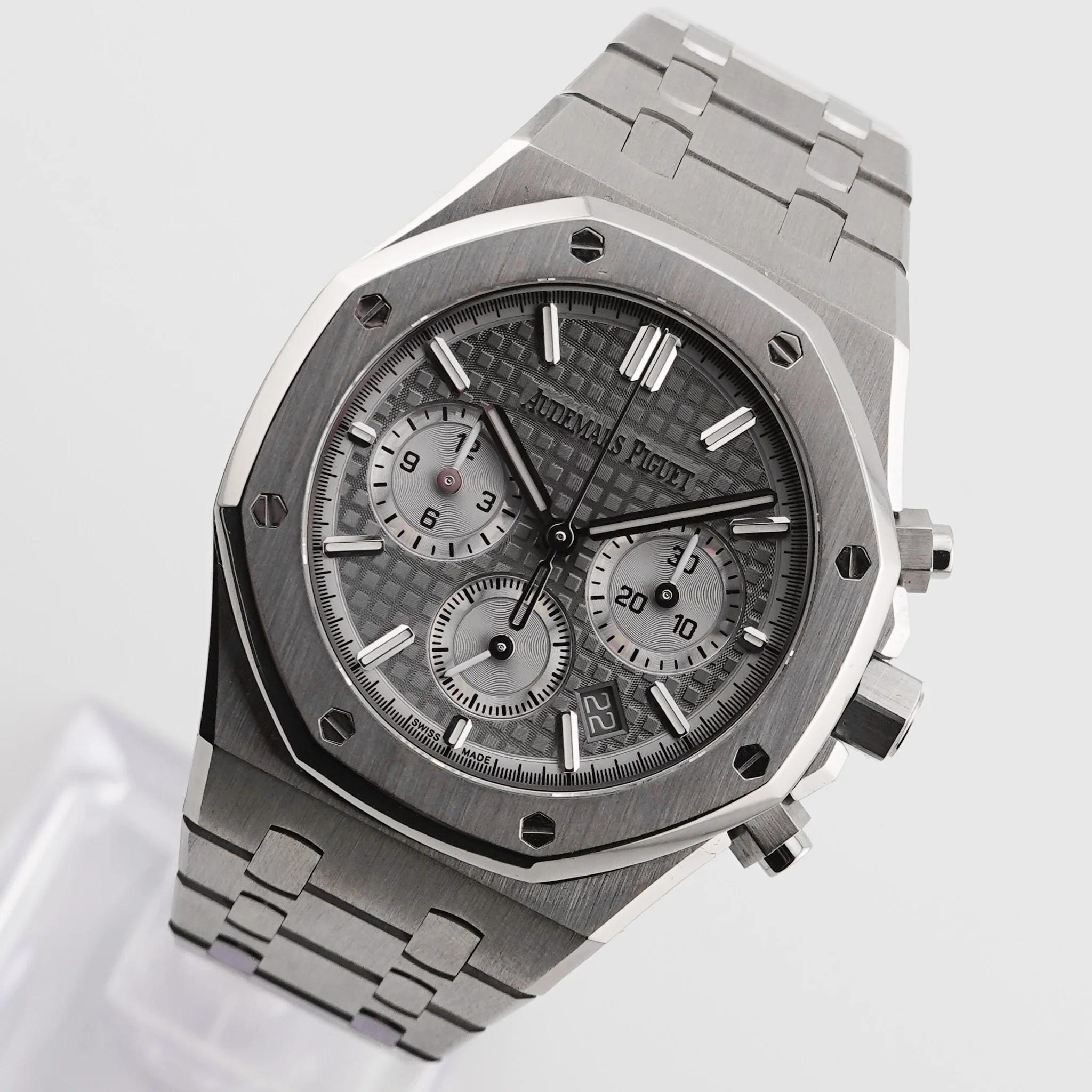 Audemars Piguet Royal Oak Chronograph – Ref. 26715ST, Neu – 3/8
