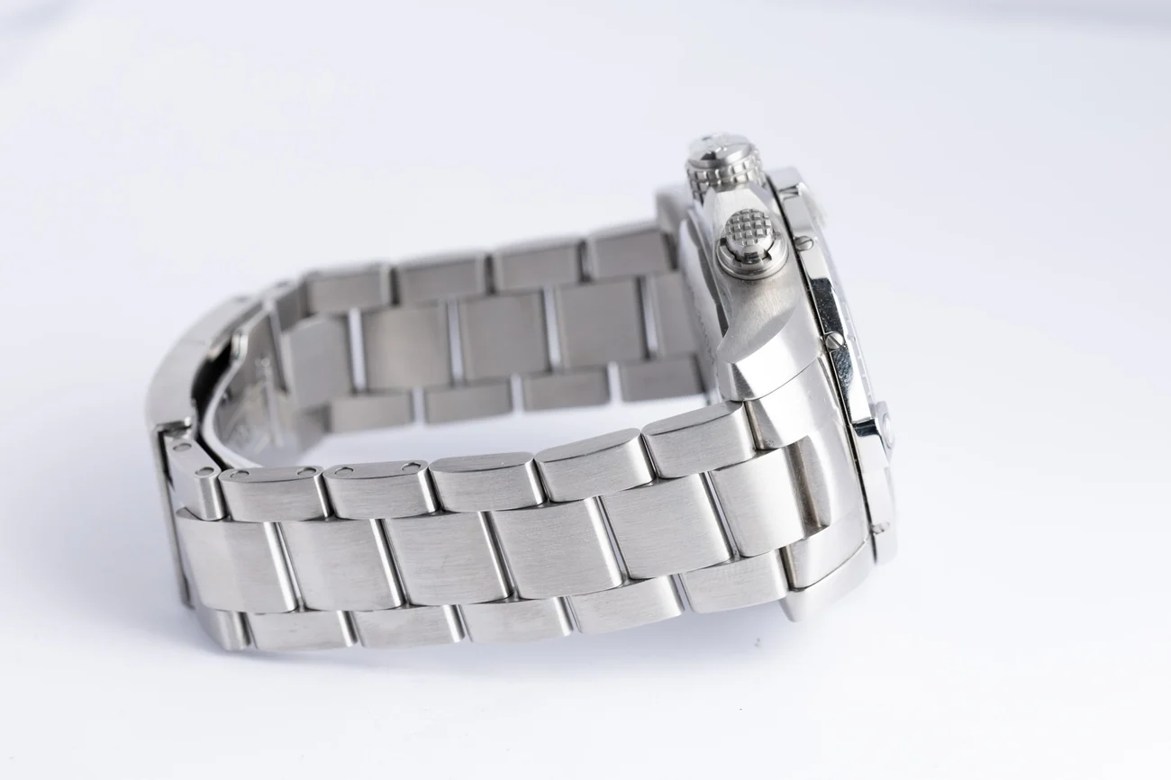Breitling Avenger – Ref. A24315, very good – 3/10