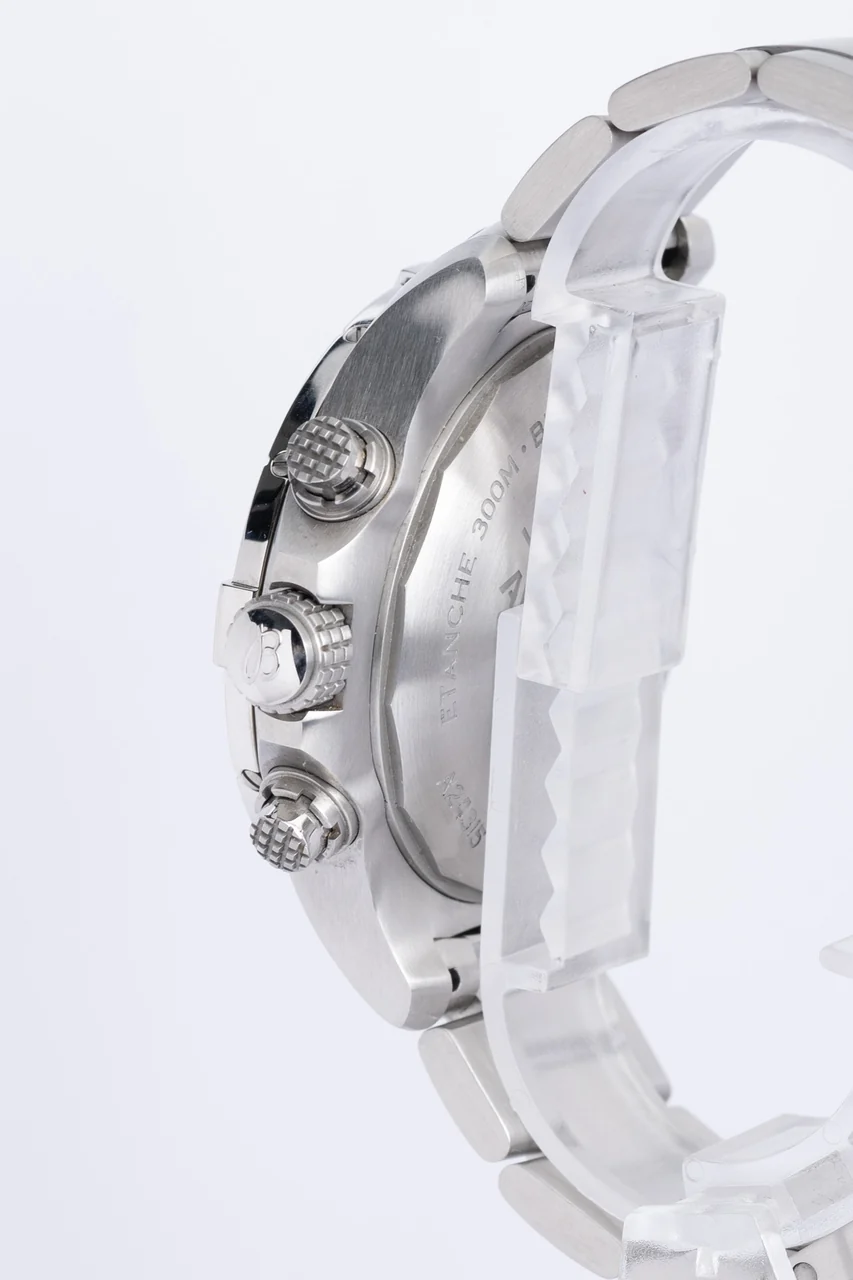 Breitling Avenger – Ref. A24315, very good – 5/10