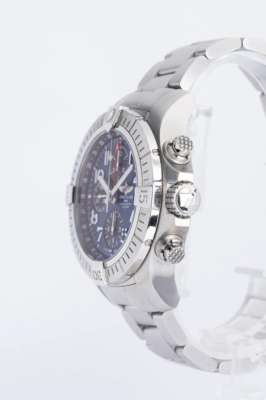 Breitling Avenger – Ref. A24315, very good – 6/10