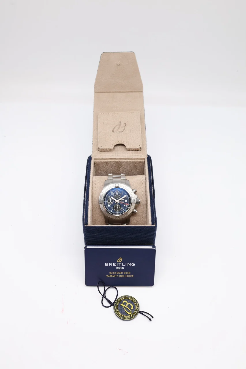 Breitling Avenger – Ref. A24315, very good – 9/10