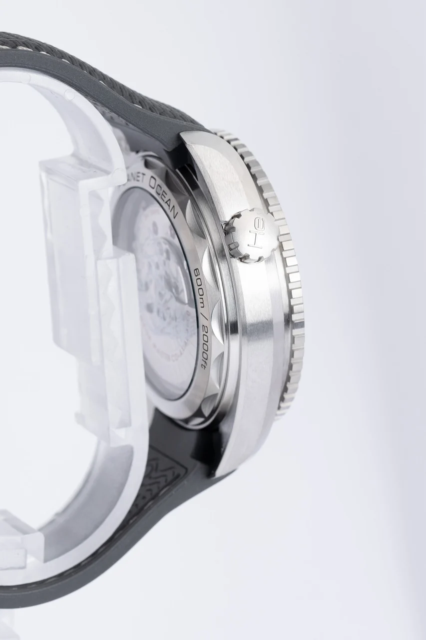 Omega Planet Ocean 600M – Ref. 215.32.44.21.01.002, Wie neu – Bild 2/11