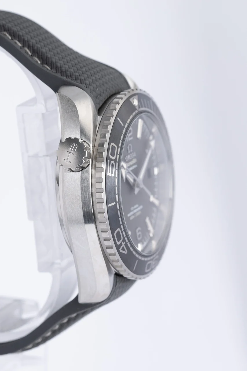 Omega Planet Ocean 600M – Ref. 215.32.44.21.01.002, Wie neu – 5/11