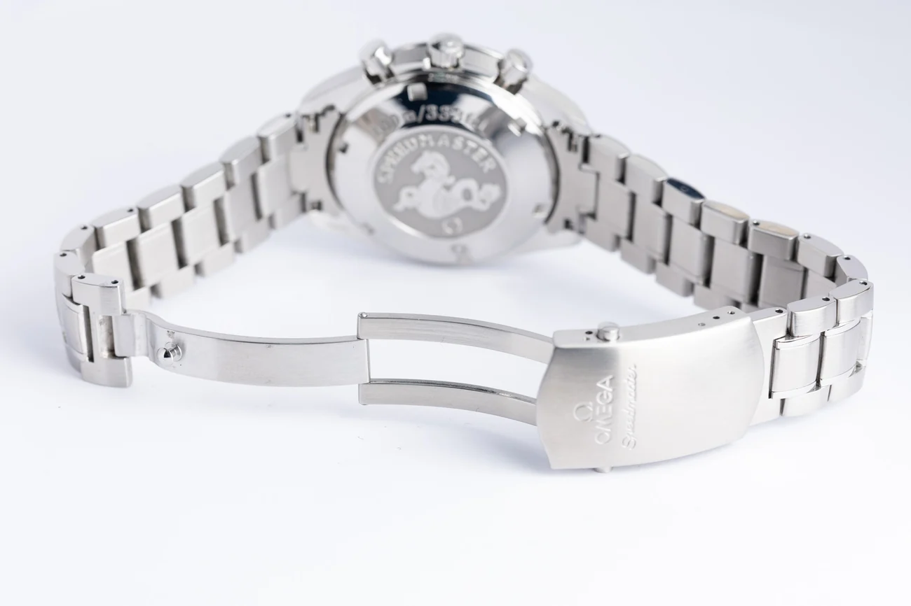 Omega Speedmaster – Ref. 32205000, very good – 8/9