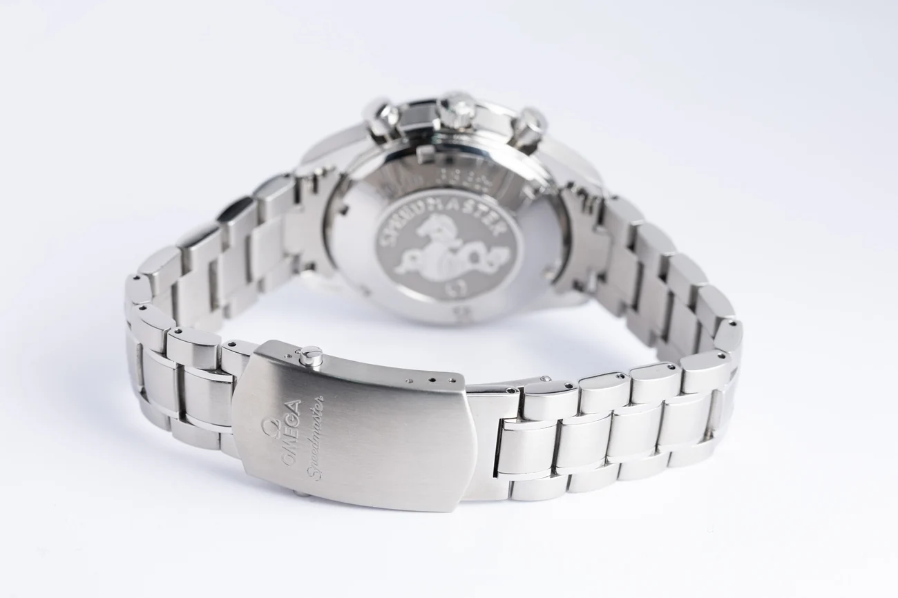 Omega Speedmaster – Ref. 32205000, very good – 9/9