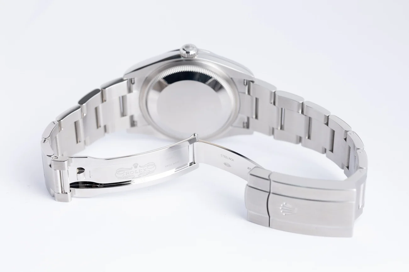 Rolex Oyster Perpetual – Ref. 126000, Neu – 8/10