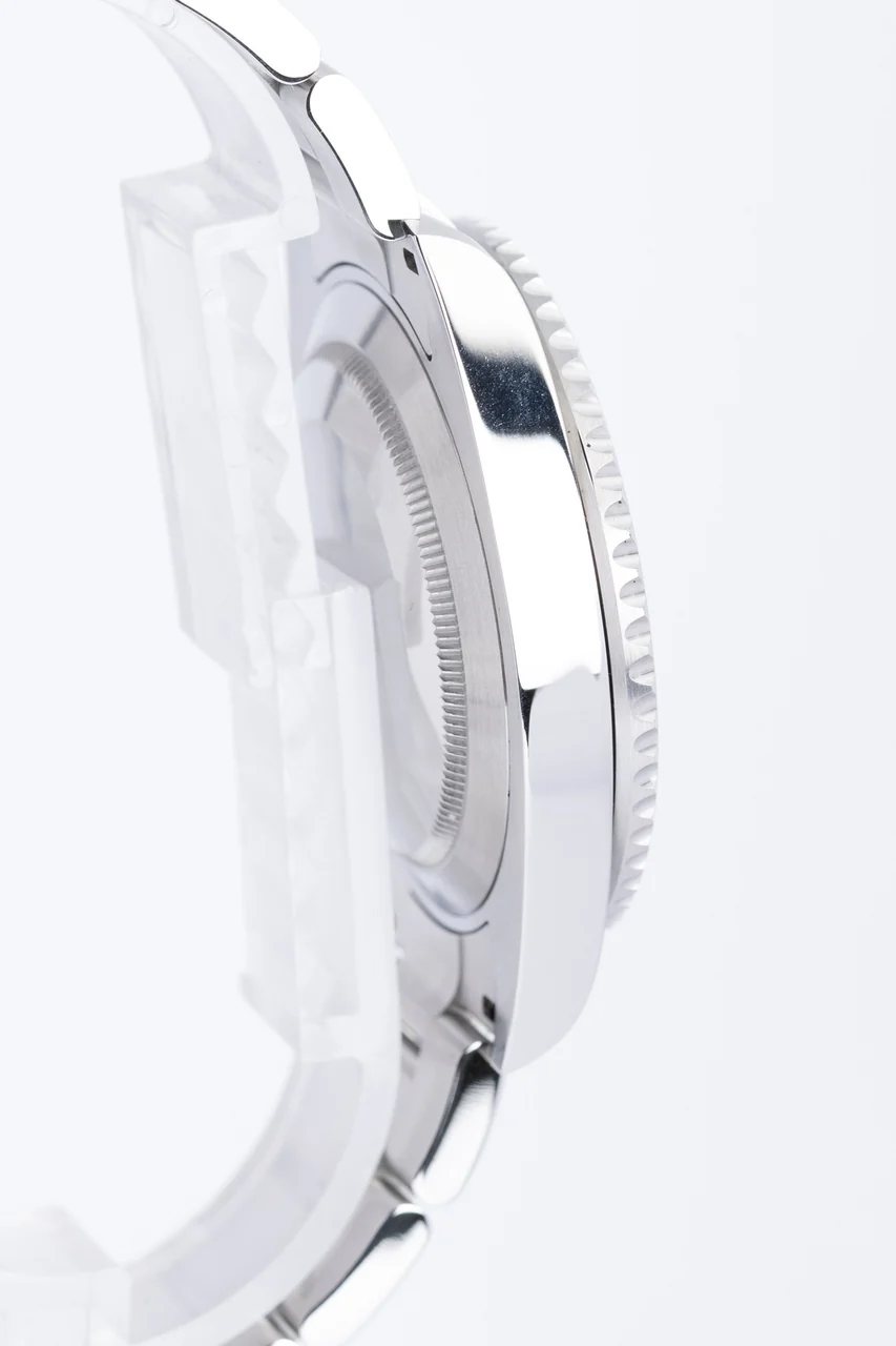 Rolex Submariner – Ref. 126610LN, Sehr gut – 2/10
