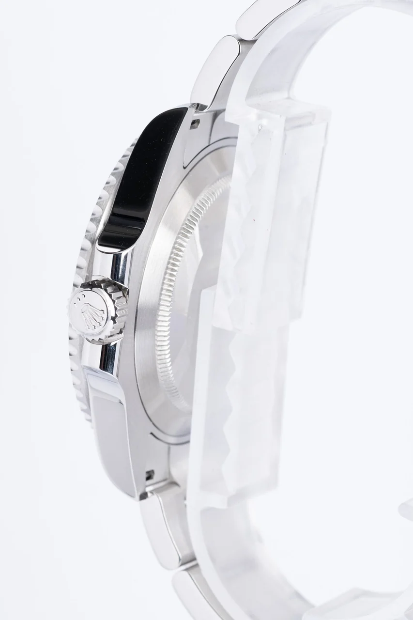 Rolex Submariner – Ref. 126610LN, Sehr gut – 4/10