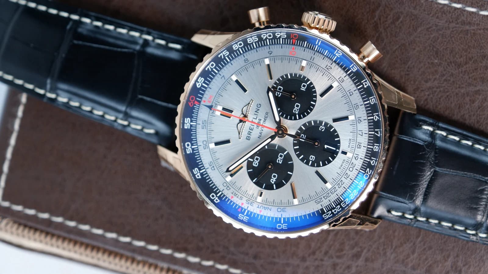 Breitling Navitimer – Ref. RB0137241G1P1, Wie neu – Bild 1/2
