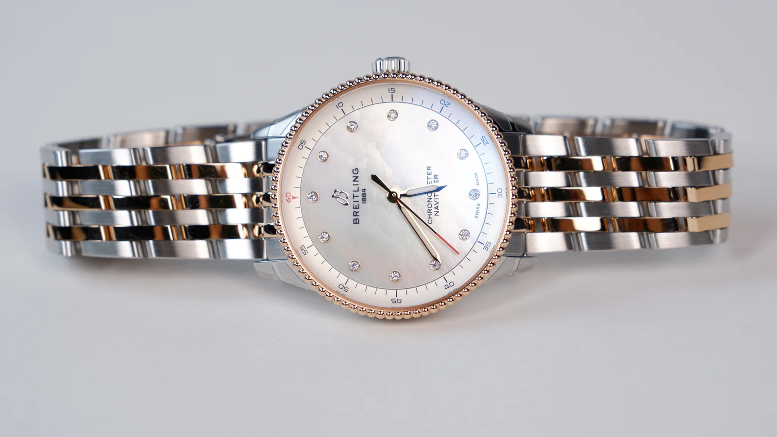 Breitling Navitimer – Ref. U77320E61A1U1, Wie neu – 1/2