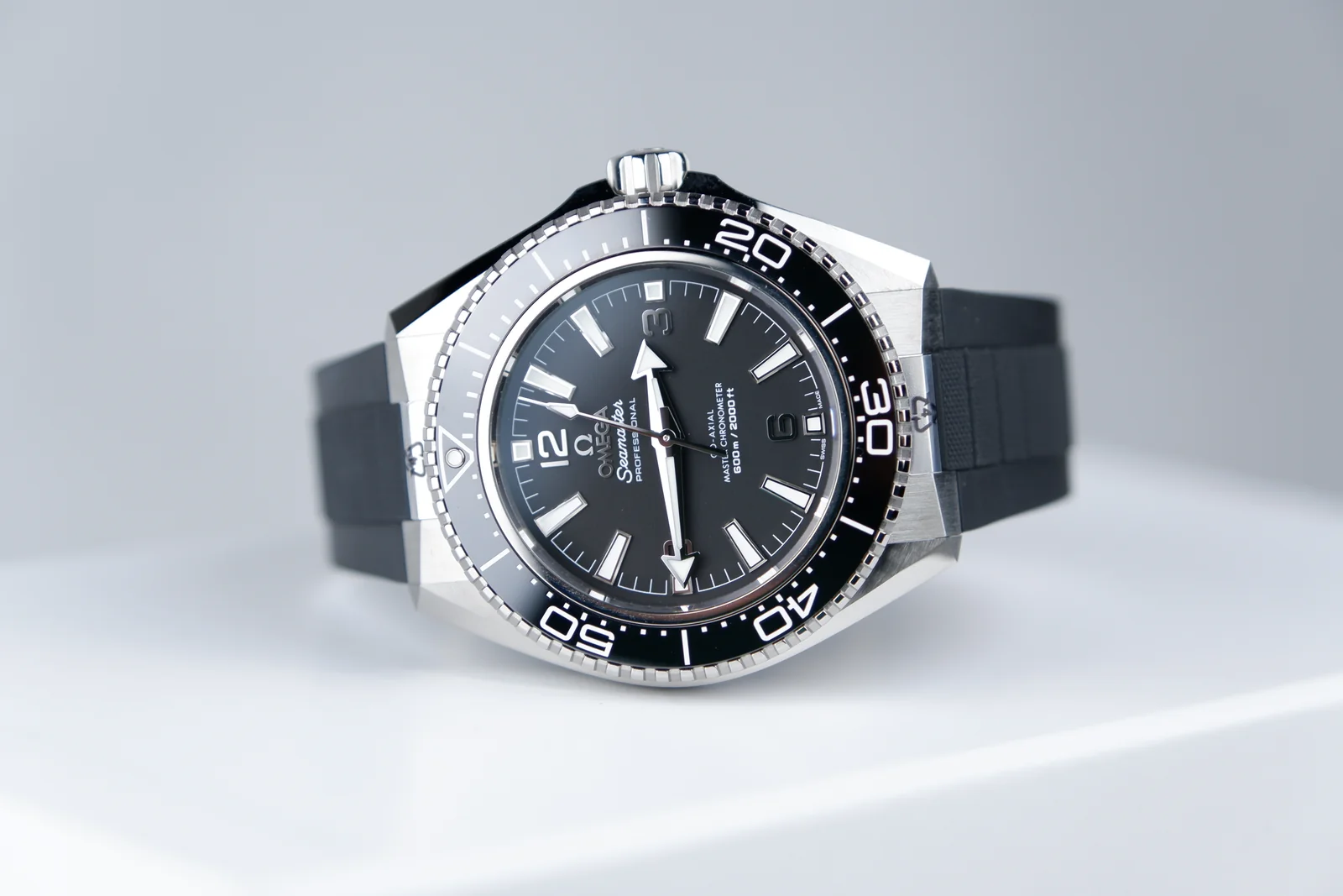 Omega Seamaster Planet Ocean – Ref. 217.32.42.21.01.001, New – 1/3