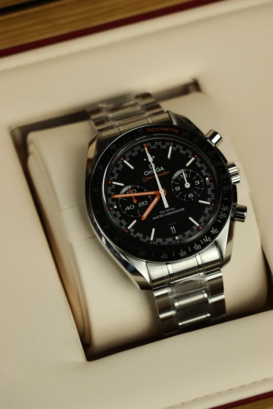Omega Speedmaster Racing – Ref. 329.30.44.51.01.002, Wie neu – 2/2