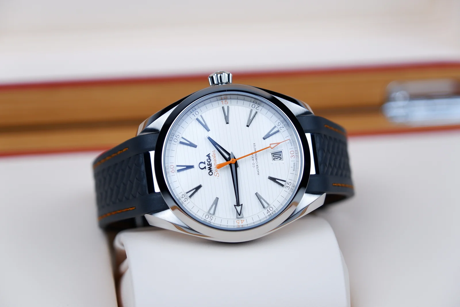 Omega Aqua Terra – Ref. 220.12.41.21.02.002, like new