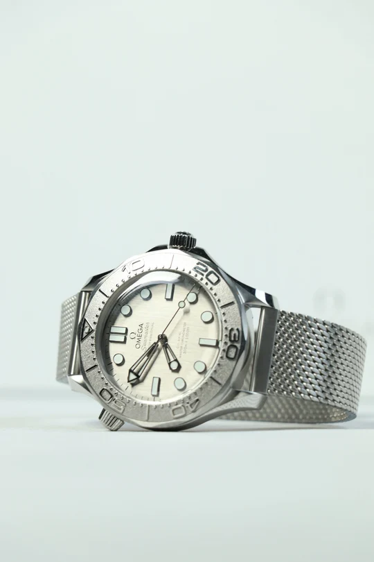 Omega Seamaster – Ref. 210.30.42.20.06.002, Wie neu – 2/2