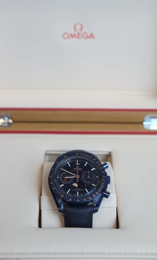 Omega Speedmaster Moonphase – Ref. 304.93.44.52.03.002, Wie neu – Bild 2/3