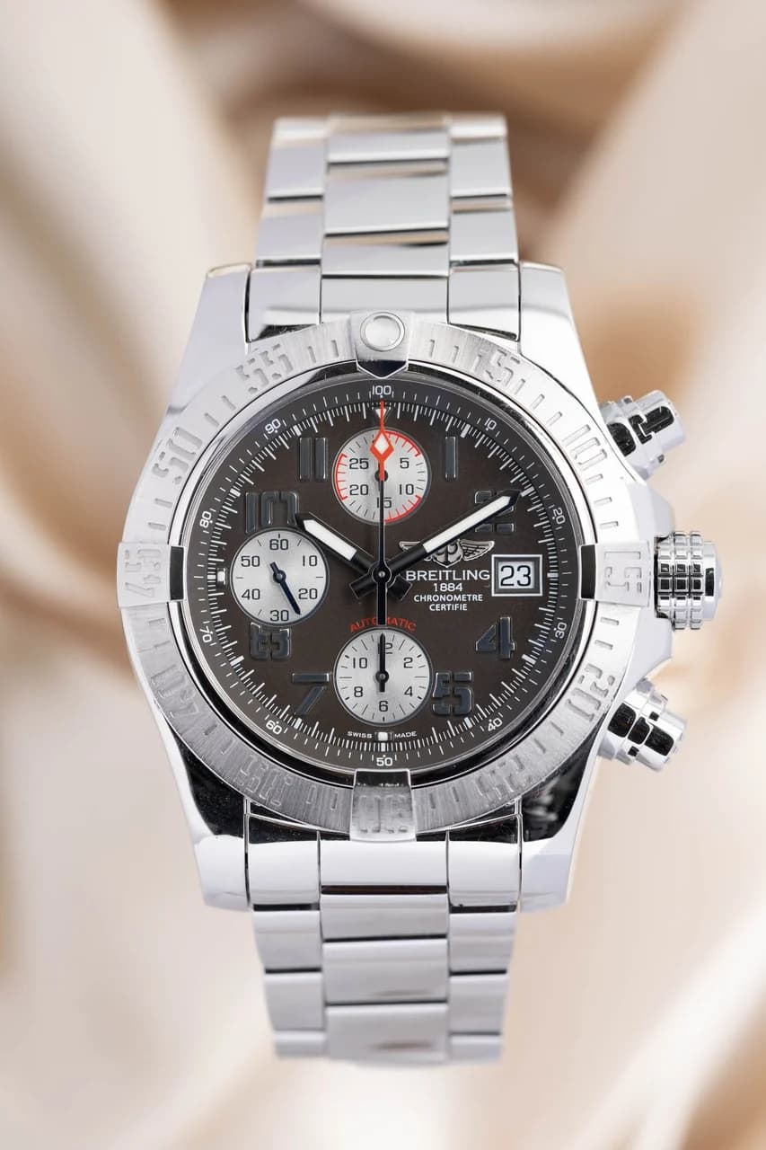 Breitling Avenger – Ref. A1338111, Sehr gut – Bild 1/10