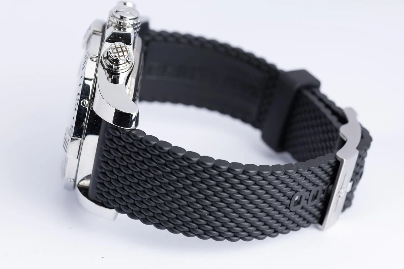 Breitling Avenger – Ref. A13371, very good – 5/9