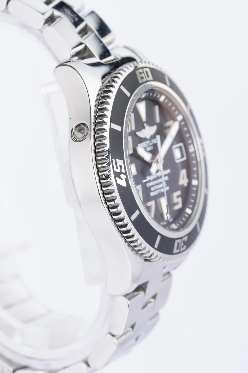 Breitling Superocean – Ref. A17364, very good – 4/10