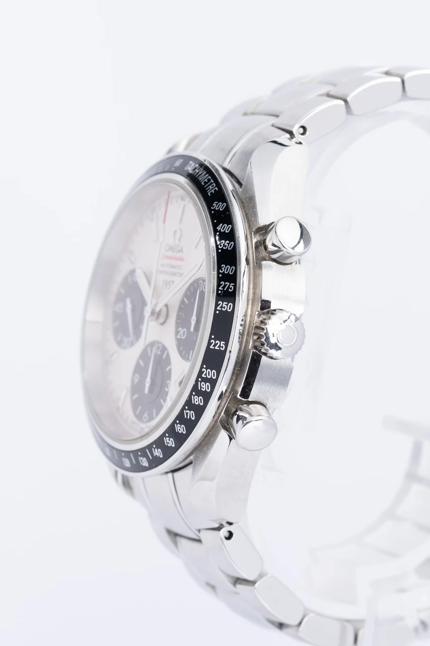 Omega Speedmaster – Ref. 32330404002001, Sehr gut – 4/10