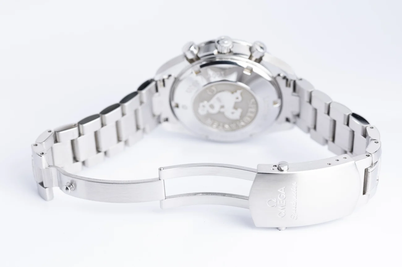 Omega Speedmaster – Ref. 32330404002001, Sehr gut – 9/10
