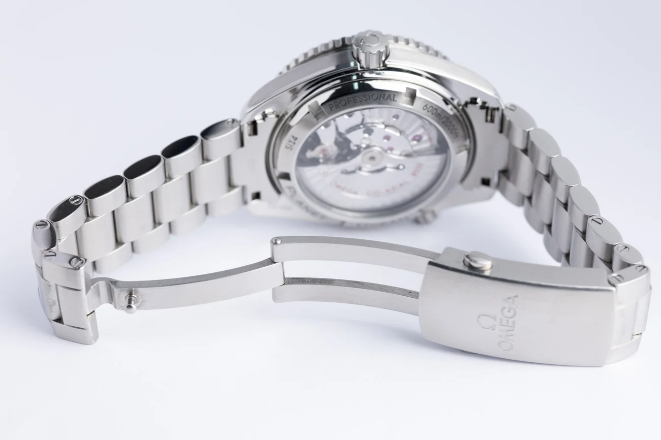 Omega Seamaster Planet Ocean – Ref. 23230422101001, very good – 9/10