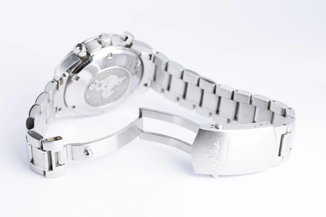 Omega Speedmaster – Ref. 32113000 – 7/10
