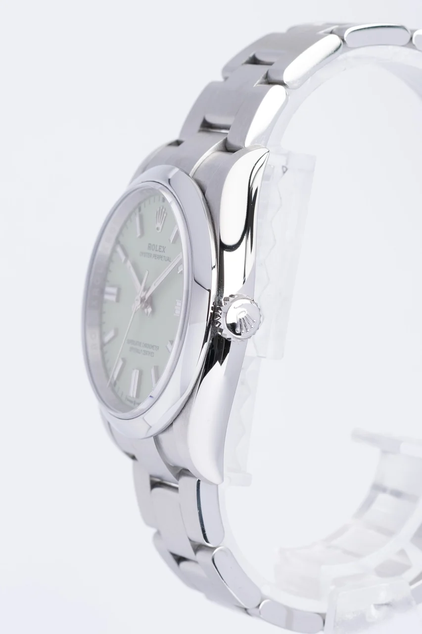 Rolex Perpetual 36 – Ref. 126000, Sehr gut – 6/10