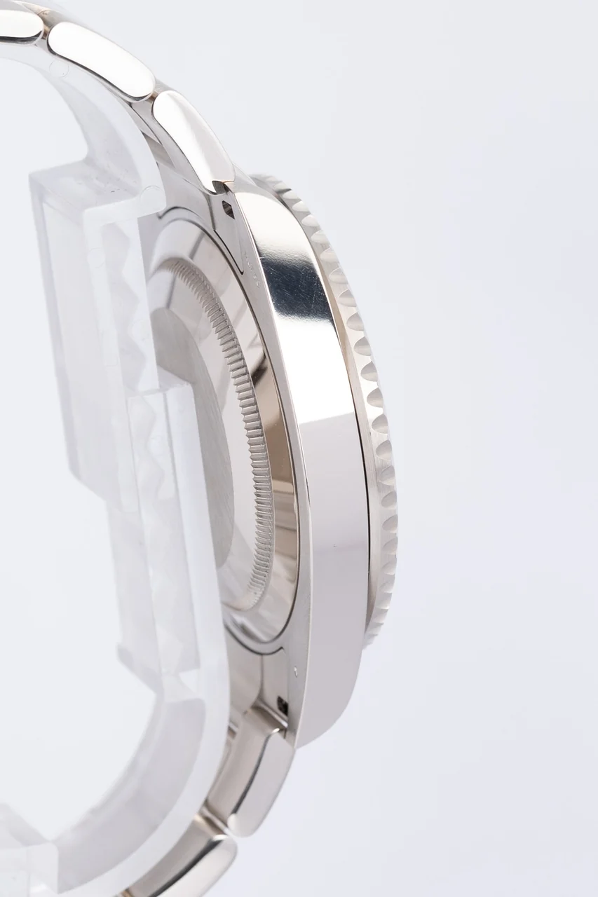 Rolex Submariner – Ref. 126619LB, Sehr gut – 4/10