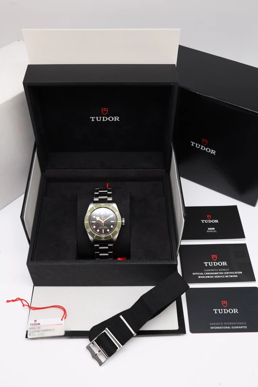 Tudor Black Bay – Ref. 79230G, Sehr gut – 8/10