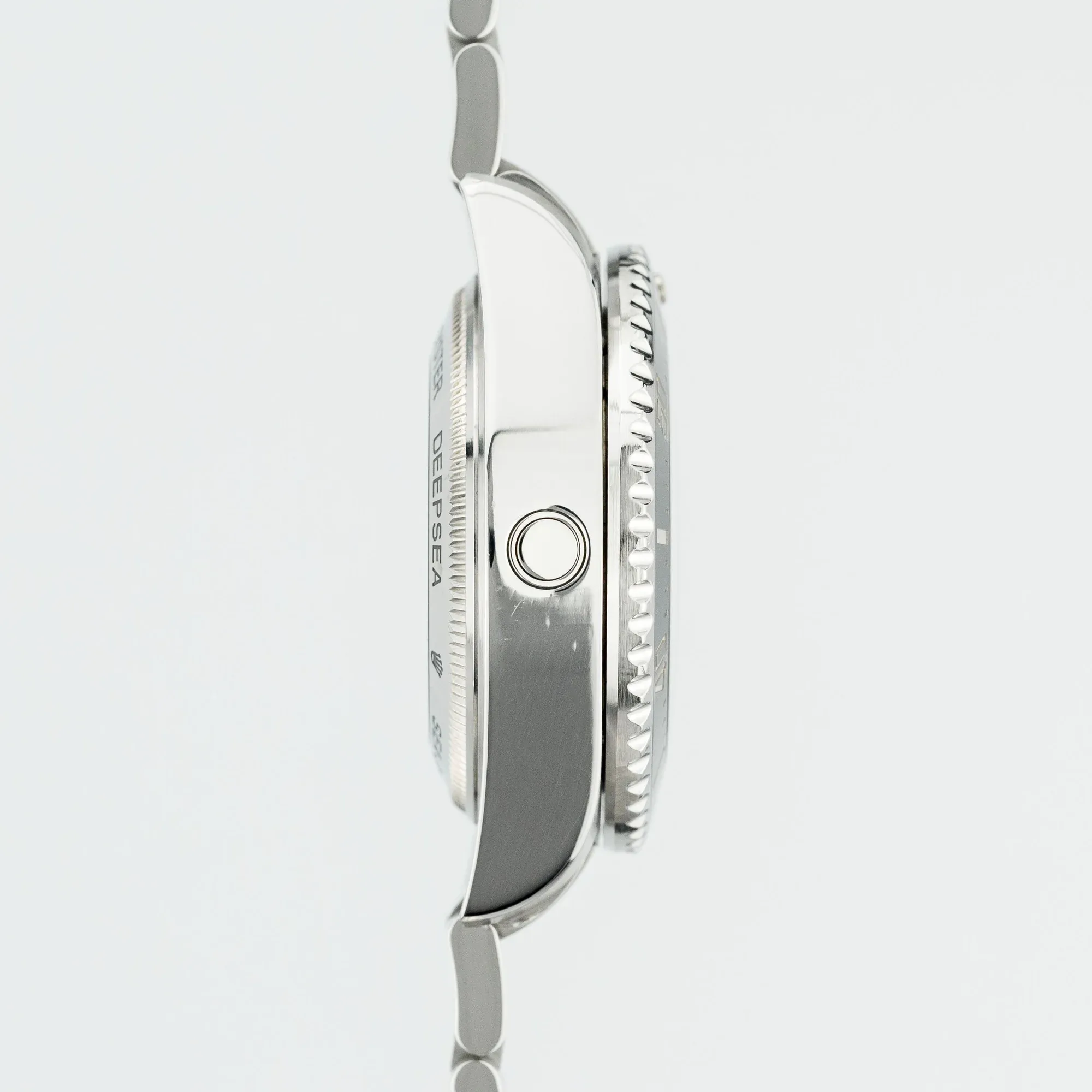Rolex Sea-Dweller – Ref. 116660-0001, very good – 6/8