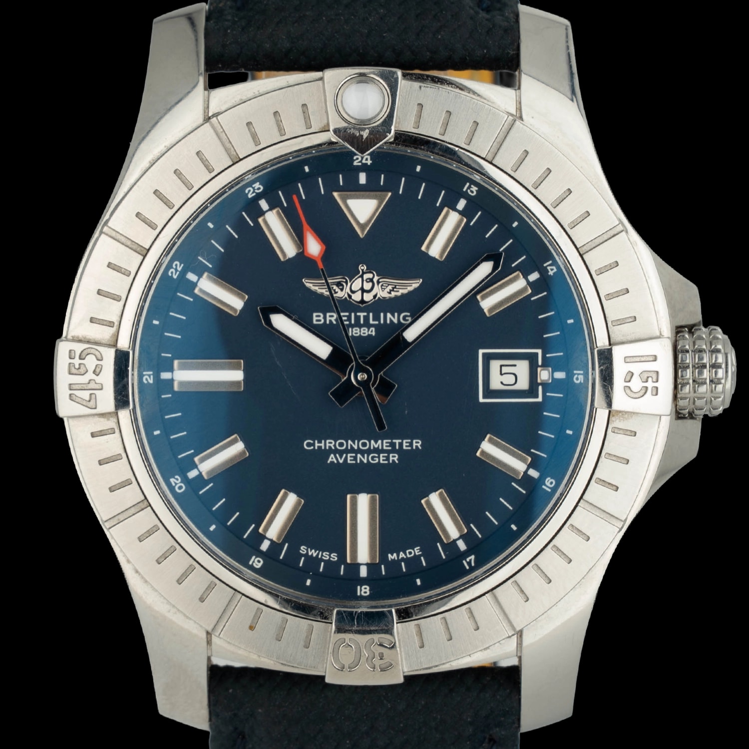 Breitling Avenger – Ref. A17318101C1X1, used – 2/6