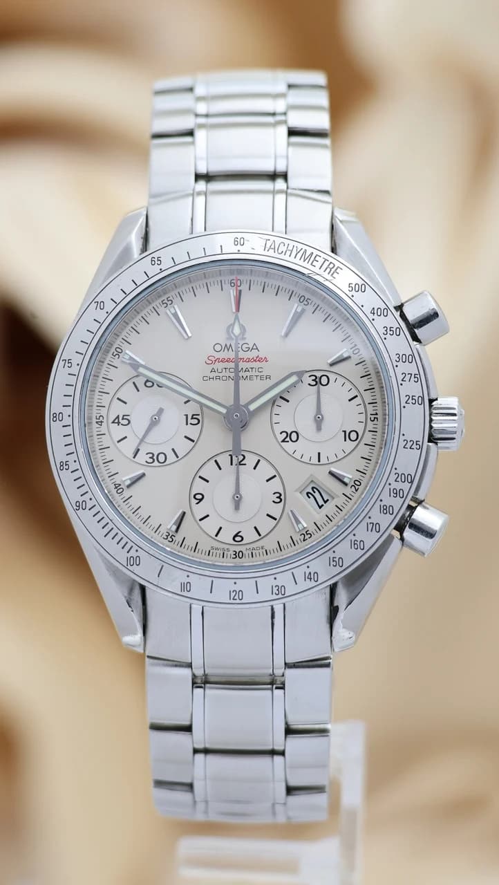 Omega Speedmaster – Ref. 32310404002001, Sehr gut