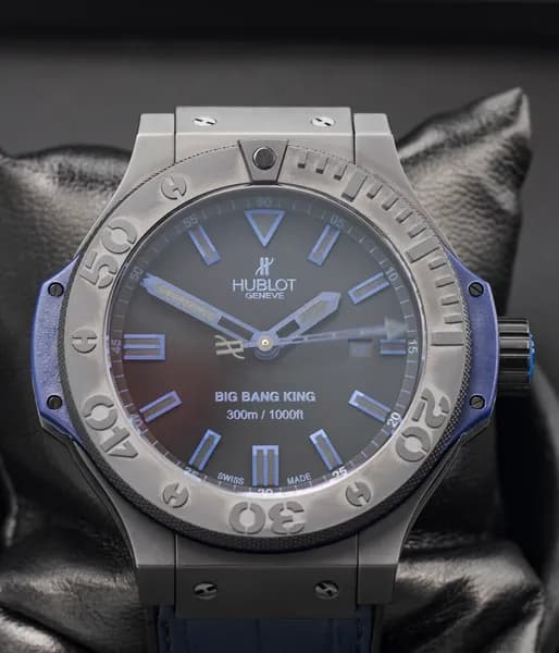 Hublot King – Ref. 322.CI.1190.GR.ABB09, Sehr gut
